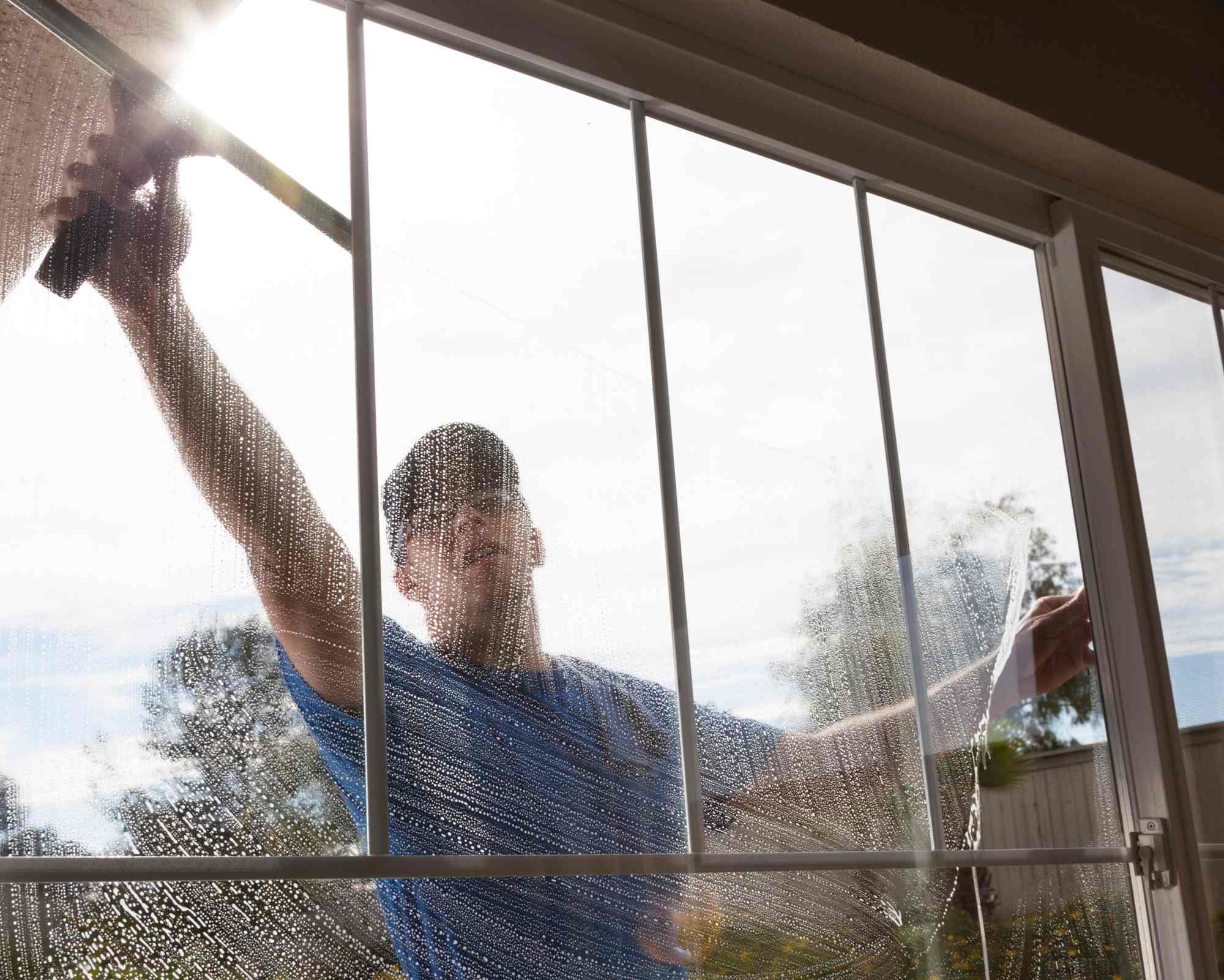 Commercial window cleaning - Type A Plus Cleaning Inc.